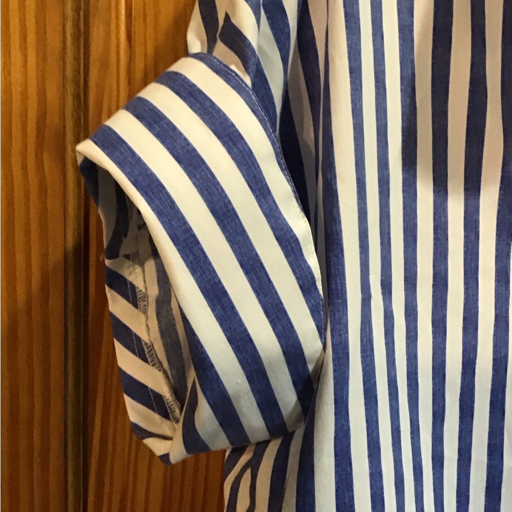 Women’s size large, hope & Harlow short sleeve top blue and white - Picture 4 of 10